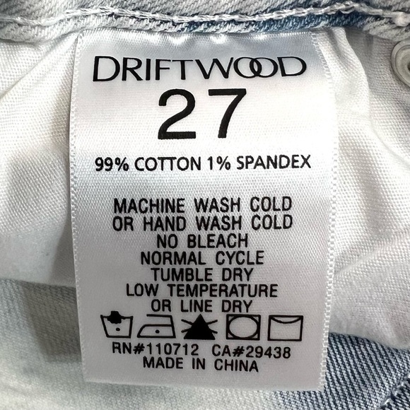 Driftwood NWT Lulu Light Wash Embroidered Cut Off 5" Denim Shorts Women’s 27 - Picture 9 of 10